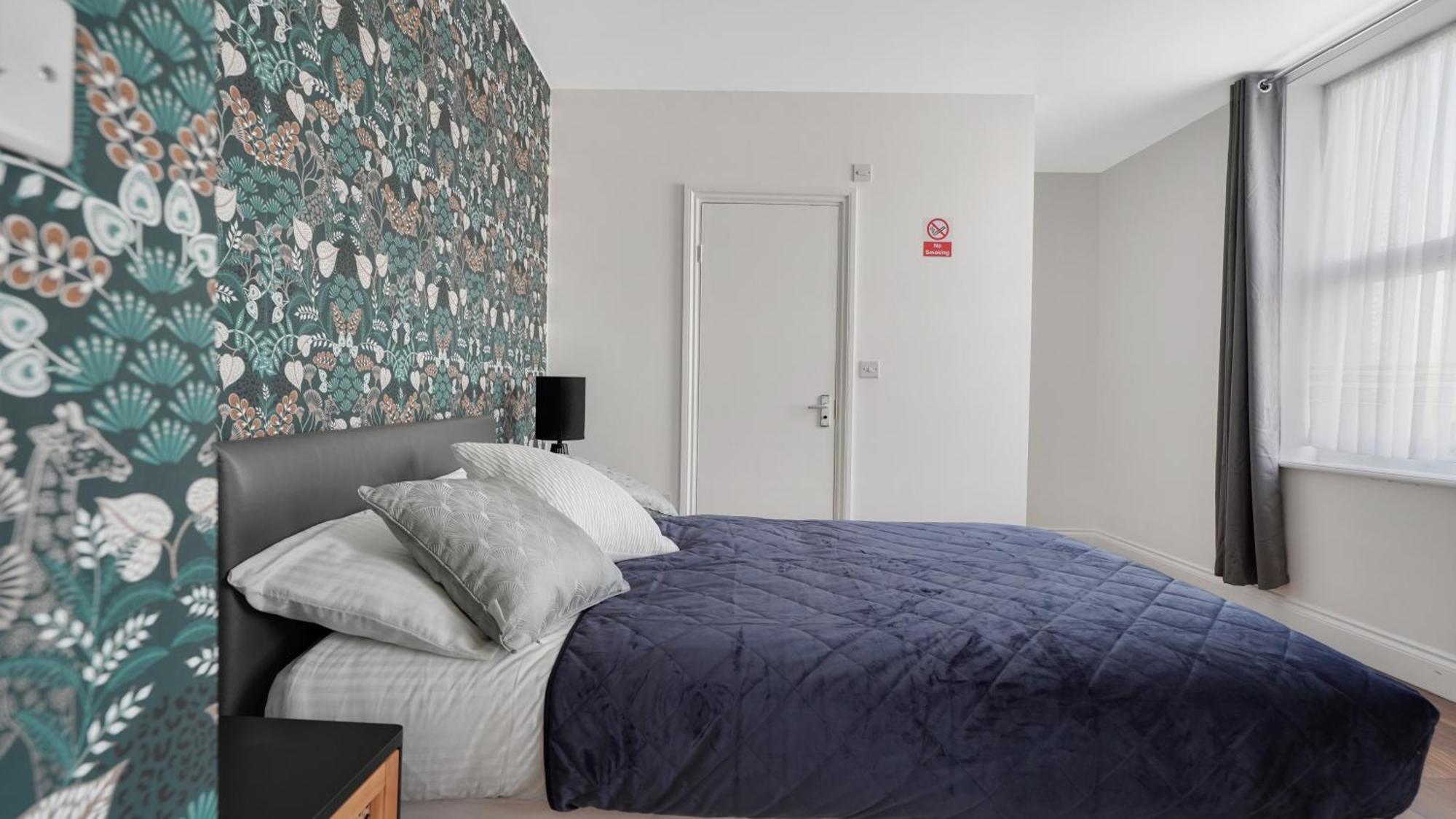 Comfy Double En-Suite Room In Barking Баркінг Екстер'єр фото