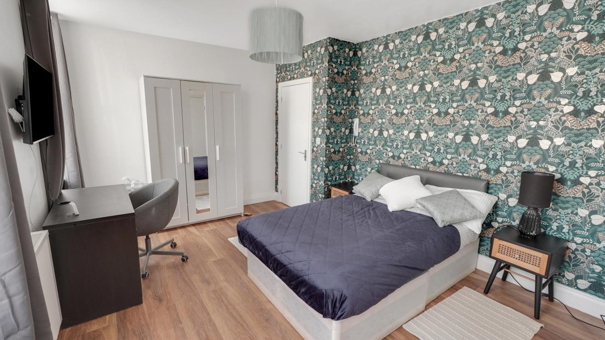 Comfy Double En-Suite Room In Barking Баркінг Екстер'єр фото